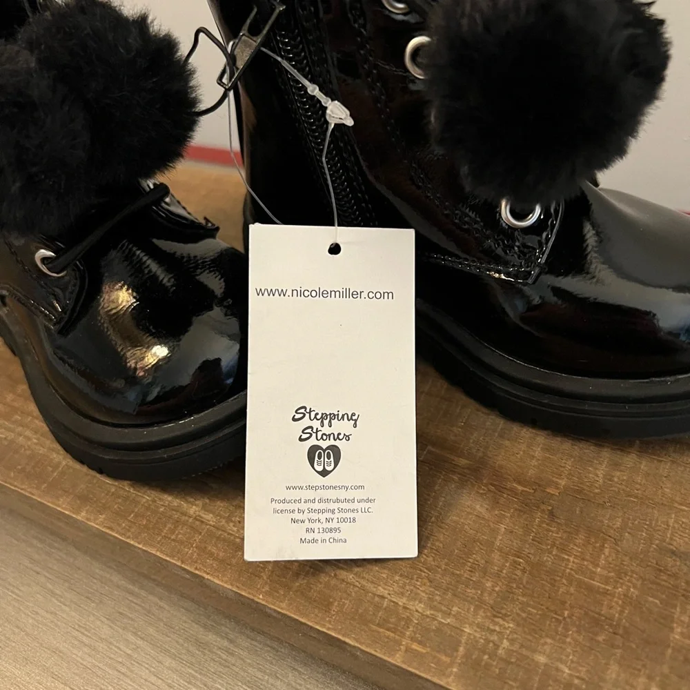 NWT Nicole Miller New York Black Pom Pom Girls Boots Size 5 - Picture 7 of 9